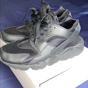 Black Athletic Sneakers